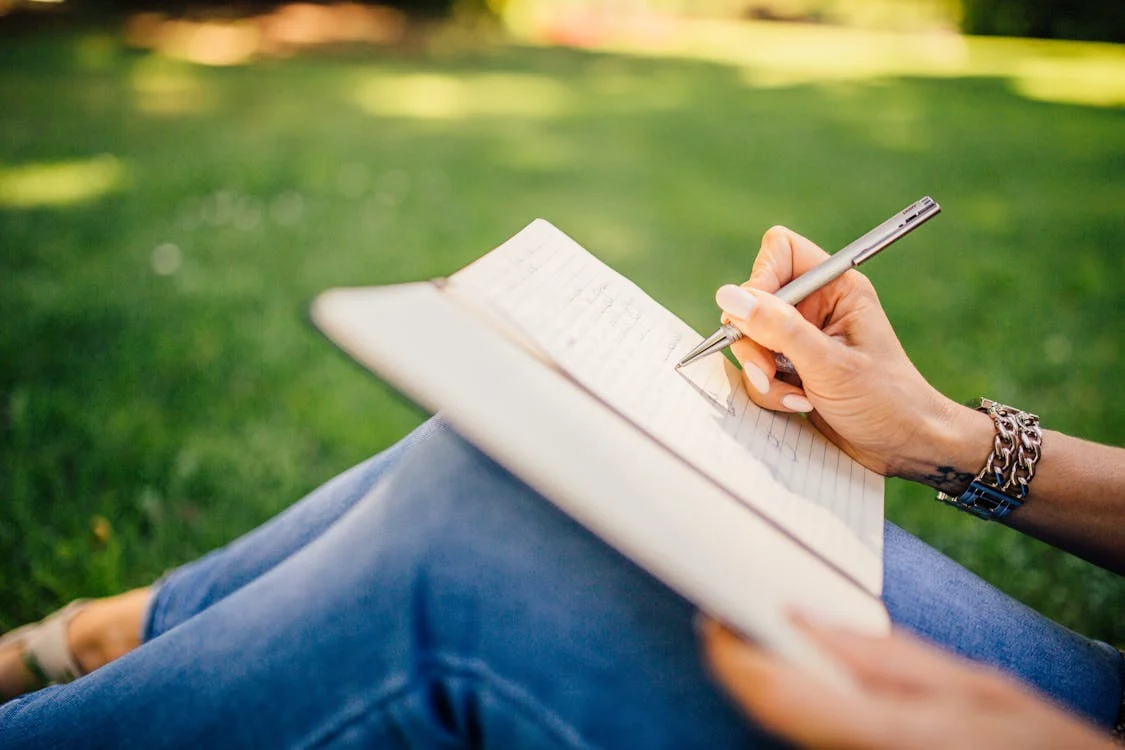 Journaling can help process emotions after limb loss. Discover how to start, what to write, and how expressive writing supports emotional healing.
