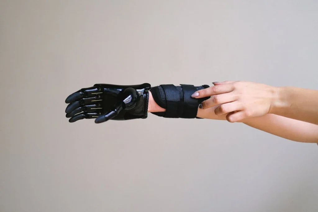 Hybrid prosthetics are designed to provide users with more control, adaptability, and comfort than single-mode prosthetics. 