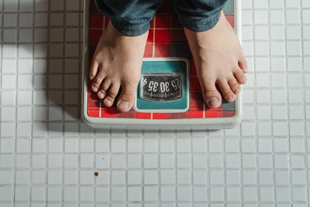 After amputation, many individuals notice changes in their weight and metabolism. Some may experience weight loss due to reduced appetite, while others may gain weight due to lower activity levels or emotional eating. These fluctuations are common and often linked to the body’s adaptation to a new lifestyle. Understanding how metabolism changes after limb loss and taking steps to maintain a healthy weight can improve energy levels, mobility, and overall well-being.