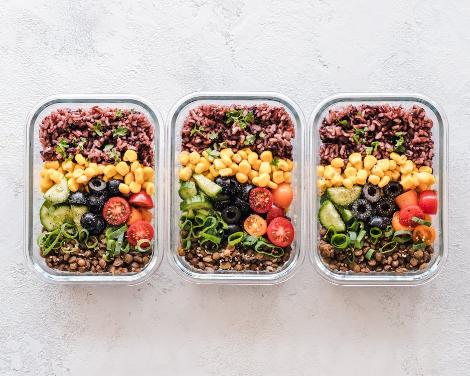 Meal prep made easy for those with limited mobility! Discover simple, nutritious meal ideas, time-saving hacks, and strategies for effortless healthy eating.