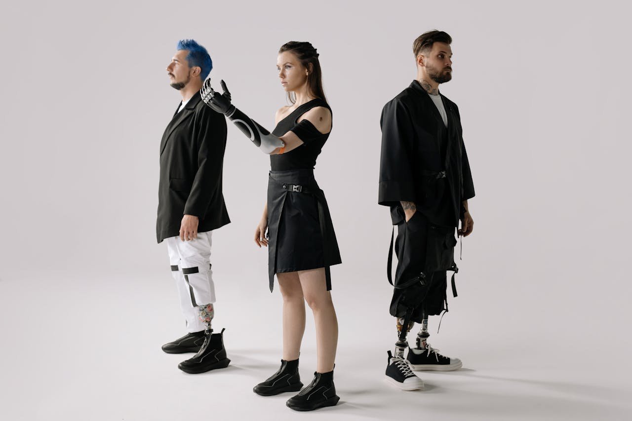 Meet fashion influencers with disabilities who are breaking stereotypes and reshaping beauty norms through inclusivity and self-expression