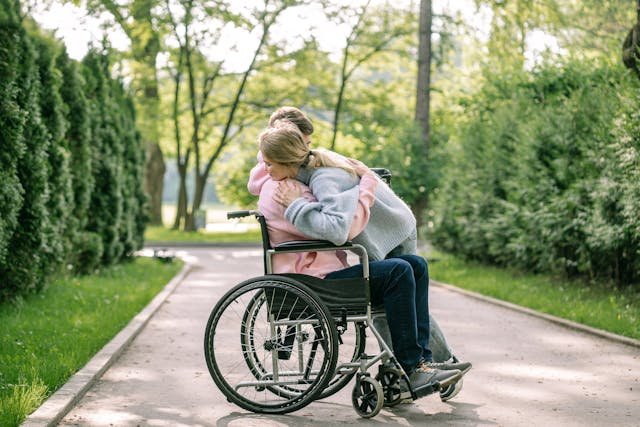 Family, friends, and caregivers can be a strong source of comfort during recovery.