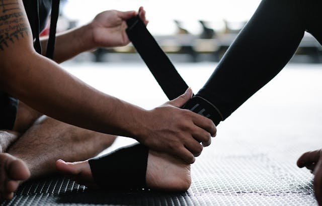 Manage chronic pain and fatigue in brachial plexus injury with practical strategies, assistive tech, and rehab techniques for long-term well-being