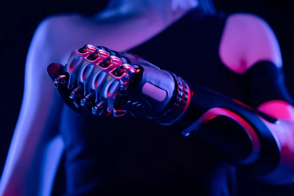 Find the top prosthetic bionic hand in Jodhpur with Robobionics. Leading the way in cutting-edge tech and support for amputees seeking life-changing mobility.