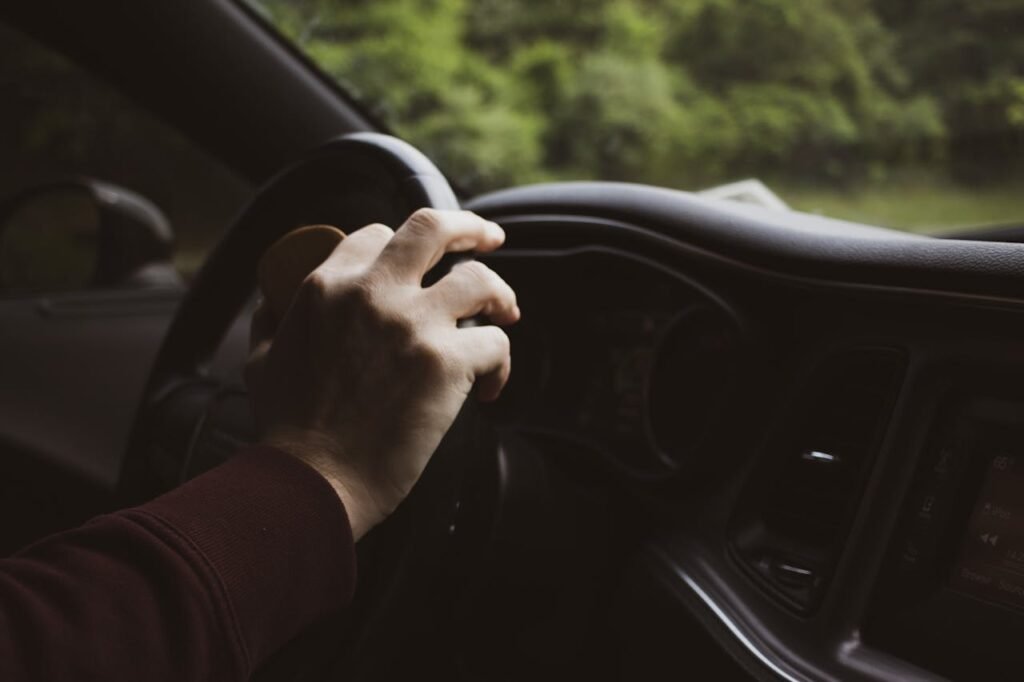 Can I Drive with a Partial Hand Prosthesis?