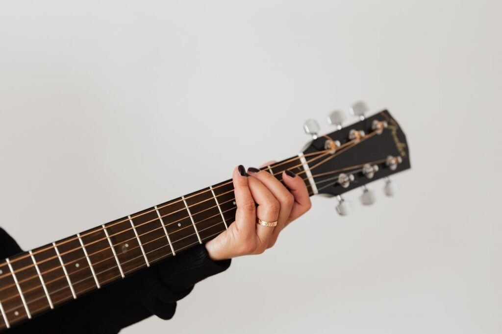 Finger Prosthetics for Musicians, Artists, and Gamers